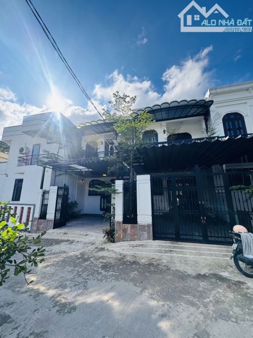 Nhà 2 tầng đổ 2 mê Lê Ngô Cát giá tốt an cư