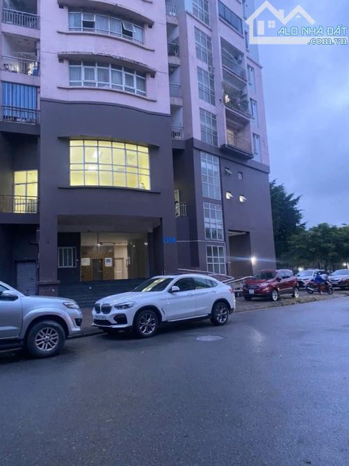 Bán căn hộ CCCC Mễ Trì 115m2 3 ngủ thấp tầng có lốt oto bếp rộng thoáng sáng nhỉnh 6 tỷ