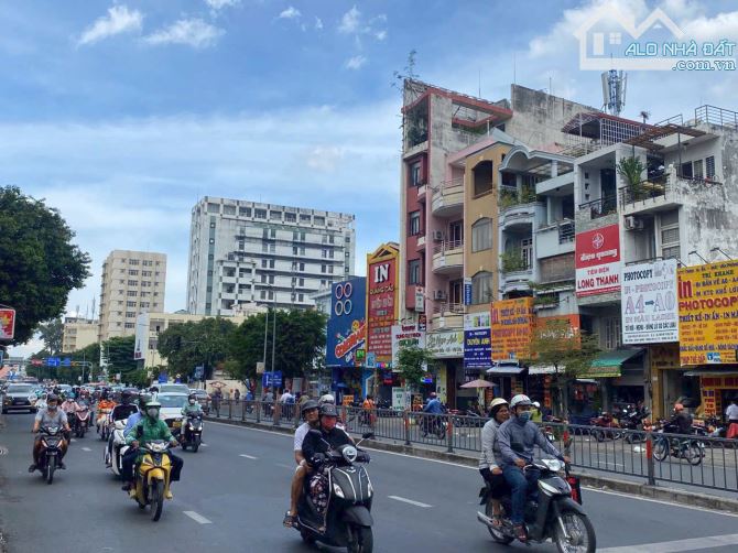 Bán nhà góc 2 mặt tiền Phan Đăng Lưu, Bình Thạnh, DT: 5x16m, 2 tầng, giá 26 tỷ TL