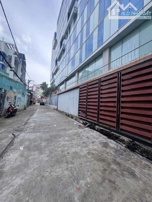 NHÀ CĂN GÓC 2 MẶT HẺM XE HƠI CÁCH MẠNG THÁNG TÁM 56M2, NGANG 4.8M, 4 TẦNG 4PN CHỈ 15.x TỶ