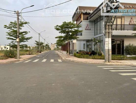 CHÍNH CHỦ CẦN BÁN HOẶC CHO THUÊ 3000M² ĐẤT FULL THỔ CƯ – KHU DÂN CƯ LONG KIM - GIÁ 15 TR