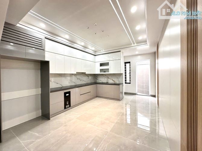 🍀Bán nhà 5 tầng độc lập có thang máy tuyến 2 Lê Hồng Phong, Hải Phòng - Dtmb: 60m2 x 5 tầ