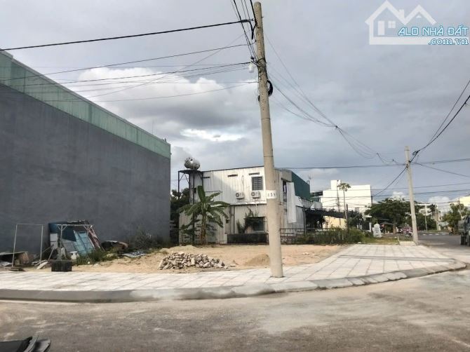 Bán Lô góc NGUYỄN THỨC ĐƯỜNG trục thông sông thông biển Tân Trà cực đẹp!