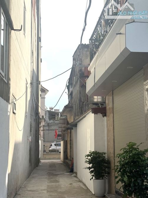 BÁN NHÀ ĐƯỜNG PHÚC LỢI 35M2, 5 TẦNG MỚI ĐẸP, Ô TÔ ĐỖ CỔNG, 6 TỶ.