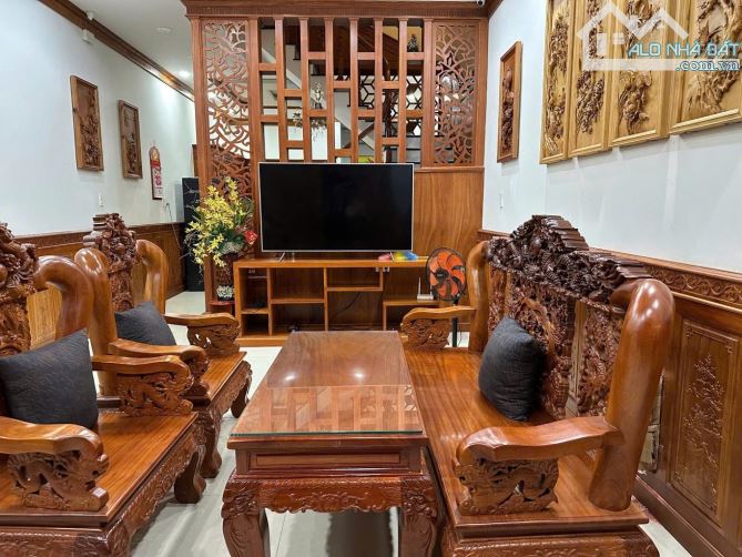 Nhà 4 tầng 73m² Lê Văn Khương Q12,Hiệp Thành,Nội Thất Gỗ Cao Cấp,giá nhỉnh 6.2 tỷ.