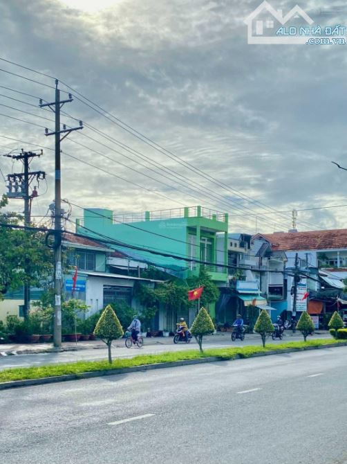 BÁN ĐẤT 389m² MẶT TIỀN TRẦN HƯNG ĐẠO – KHU VỰC KINH DOANH NHỘN NHỊP BẬC NHẤT MỸ THỚI