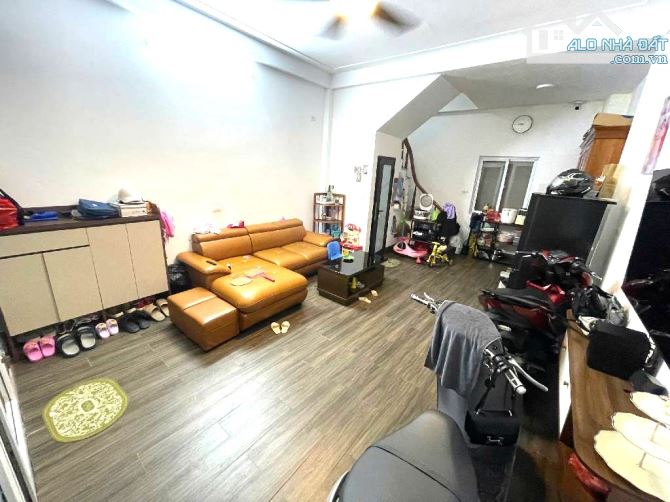 BÁN NHÀ ĐƯỜNG PHÚC LỢI 30M2, 5 TẦNG NGÕ THÔNG Ô TÔ, KINH DOANH, 6.5 TỶ.