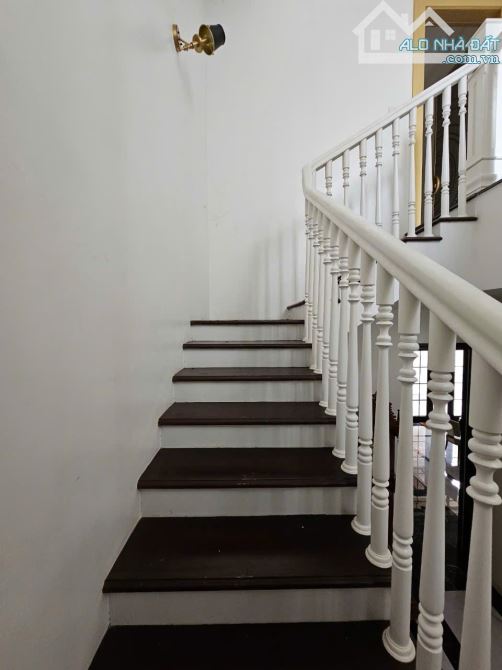 ❌️ CĂN BIỆT THỰ VIP 3 TẦNG TRUNG TÂM THÀNH PHỐ HUẾ 200M2