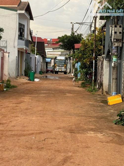 BÁN ĐẤT PHƯỜNG TÂN LỢI TPBMT 6X21 GIÁ 4TY ĐƯỜNG BÊ TÔNG Ô TÔ VI VU DÂN CƯ HIỆN HỮU GẦN TRƯ