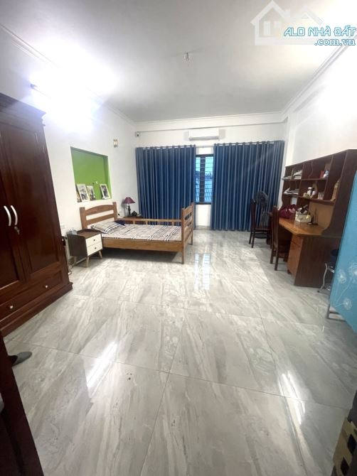 BÁN NHÀ ĐƯỜNG VIỆT HƯNG 42M2, 6 TẦNG, DÂN XÂY, Ô TÔ ĐỖ CỬA, 9.2 TỶ