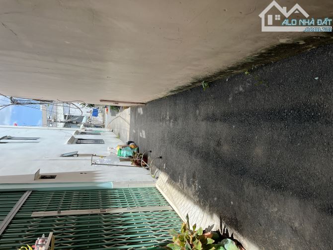 Chính chủ bán nhà q2 , cần bán gấp , nhà thoáng mát , khu dân cư an ninh