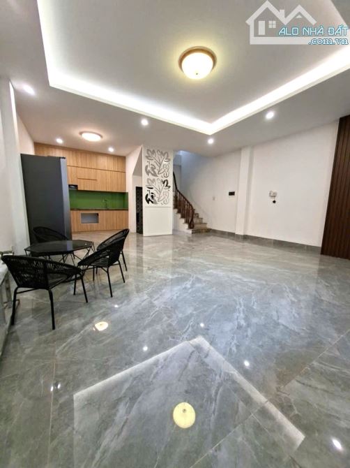 BÁN NHÀ VIỆT HƯNG 50M2, 5 TẦNG MỚI ĐẸP, Ô TÔ ĐỖ CỔNG, 6.5 TỶ
