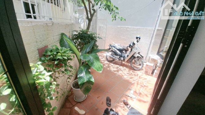 NHÀ ĐẸP LÔ GÓC PHỐ ĐỘI CẤN – 55M2 – MẶT TIỀN 6.6M – SÂN RỘNG – 10M RA Ô TÔ – GẦN HỒ TÂY –