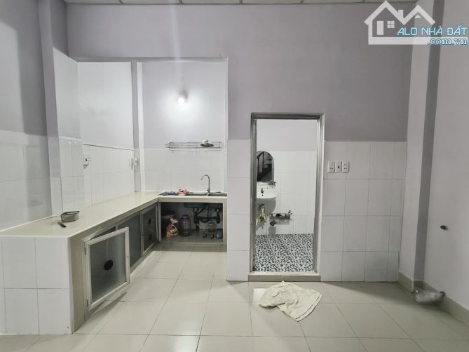 Nhà gần thống nhất p16 gò vấp 4x16 ,3pn hẻm 3m sát mặt tiền chỉ hơn 5 tỷ