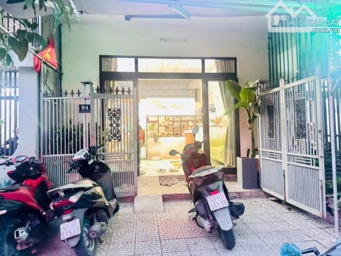 Nhà cấp 4 mặt tiền Nguyễn Chích Hoà Minh vị trí đẹp