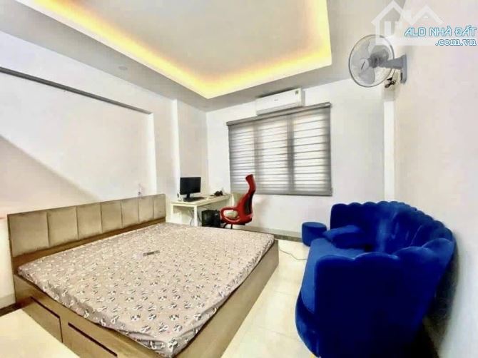 Bán nhà 5 tầng lô góc, ô tô Quang Trung 6.5 tỷ