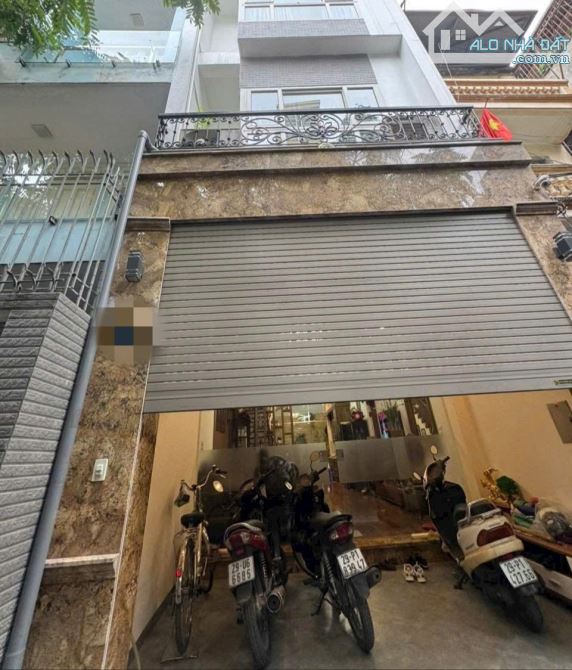 BÁN NHÀ XUÂN ĐỈNH BẮC TỪ LIÊM DT 32M 5 TẦNG 8.2 TỶ NGÕ NÔNG GẦN PHỐ NHÀ ĐẸP Ở LUÔN
