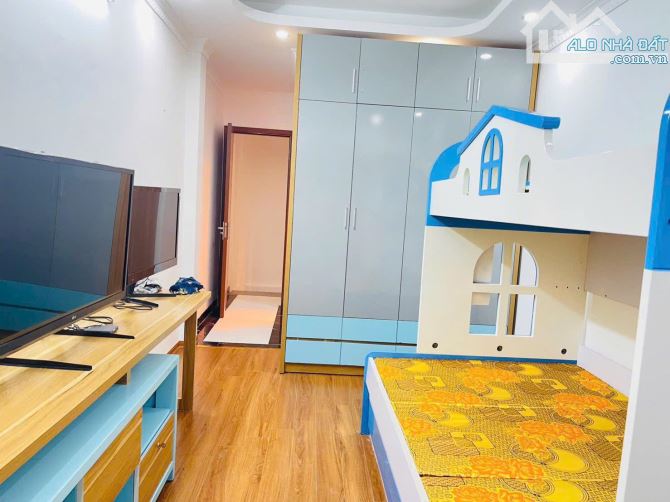 Bán nhà An Dương, Tây Hồ gần phố, gần trường học, 5 tầng, 7.8 tỷ