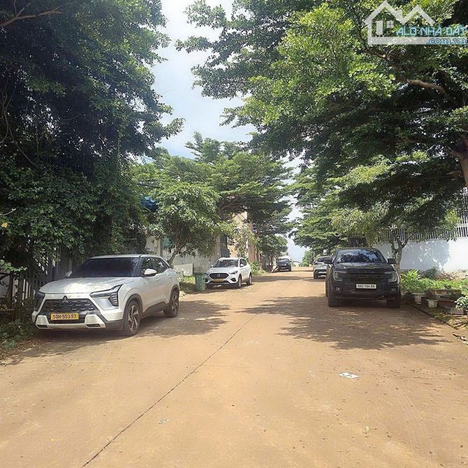 Cần bán đất khu Him Lam cách tỉnh lộ 8 vài trăm mét