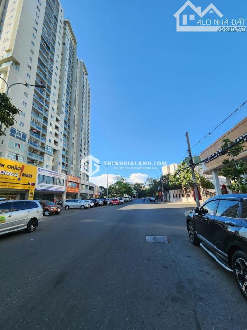 BÁN ĐẤT MẶT TIỀN ĐƯỜNG RỘNG HƠN 20m ĐÔ THỊ CHÍ LINH P10 GIÁ TỐT SỔ HỒNG CẦM TAY