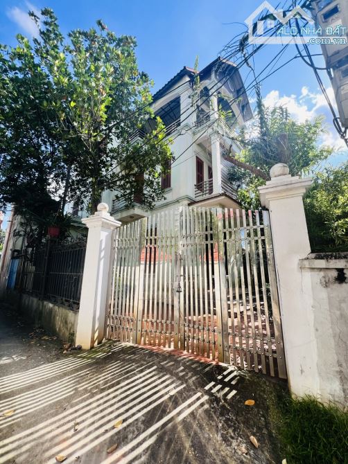 BÁN NHÀ PHỤNG CÔNG VĂN GIANG-NHÀ TO VUÔNG ĐẸP-Ô TÔ VÀO-NGÕ THÔNG-161m2 -7 tỷ