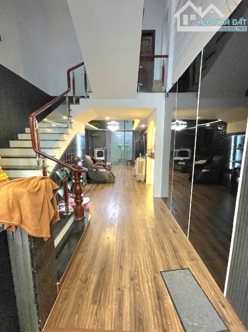 🆘🆘🆘SIÊU PHẨM MẶT TIỀN KHU TÊN LỬA - VIEW NGAY CÔNG VIÊN - 80M - 4 TẦNG - NHỈNH 10. X  t