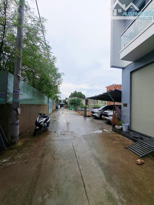 Quá Thơm nhà Hương Lộ 80 hẻm 6m ô tô vào nhà 62m2,4 Tầng 4 phòng ngủ 3 tỷ 9
