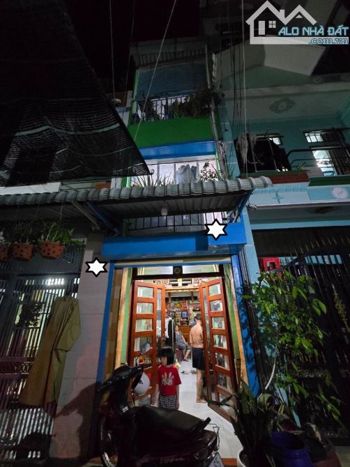 2.4 .tỉ - S.ổ riêng, vuông vắn – Hẻm xe hơi – Linh Xuân.