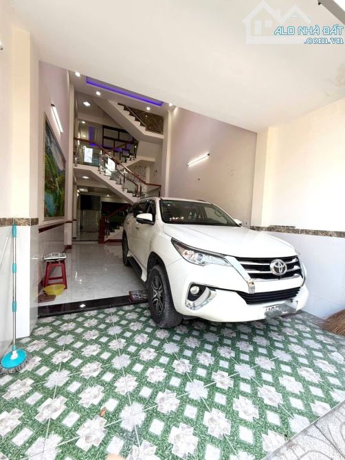 ĐƯỜNG SỐ TÂN QUY, 75M2, NHÀ ĐẸP 4 TẦNG, HẺM ÔTÔ KINH DOANH GẦN  LOTTE. NHỈNH 9TỈ