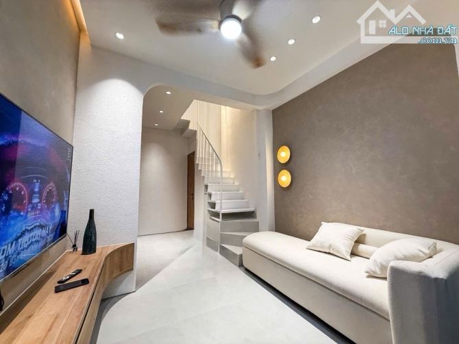 BÁN NHÀ ĐƯỜNG XÔ VIẾT NGHỆ TĨNH, P.25, BÌNH THẠNH, 16M2X2.9MX3 TẦNG, 3.65 T.Ỷ
