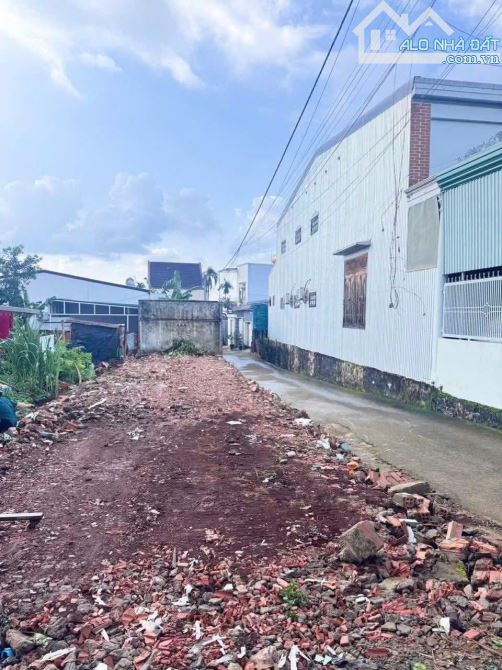 ĐẤT THỔ CƯ GÓC 2 MẶT TIỀN - ĐỐI DIỆN KHU TÂN