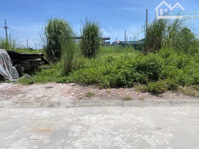 Bán gấp đất đấu giá Hoàng Xá -Khánh Hà ,ô tô ,phân lô ,vỉa hè giá đầu tư 6.4 tỷ