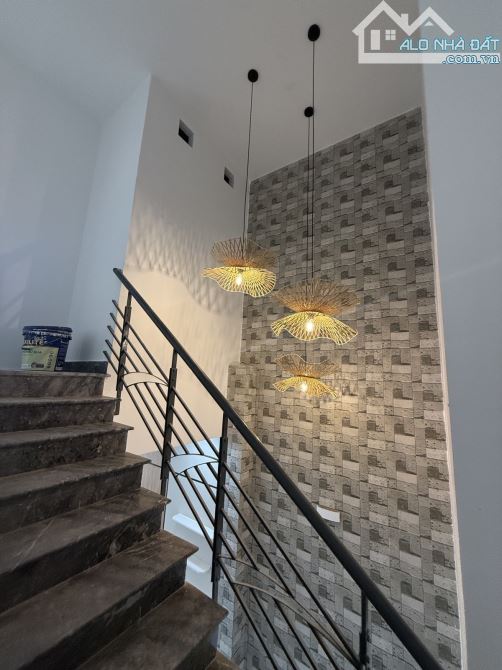 💥BÁN NHÀ 2 Tầng VÕ NGUYÊN GIÁP - 60m2 - Sát biển vài bước - Dòng tiền : 20tr/tháng - LH