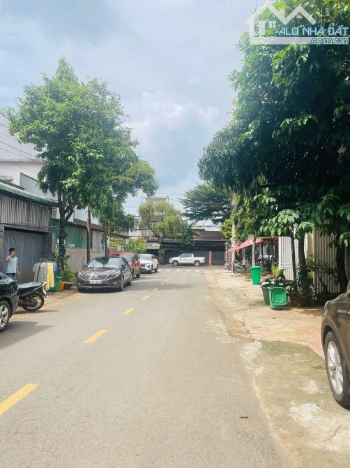BÁN NHÀ MÊ ĐƯỜNG PHÙ ĐỔNG 4x20m HƯỚNG ĐÔNG NAM - 10
