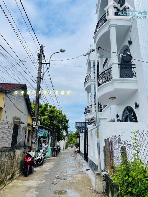 Nhà 3 tầng homestay Đường Hải Triều cách chợ An Cựu 400m full nội thất giá chỉ 3.7x tỷ - 10