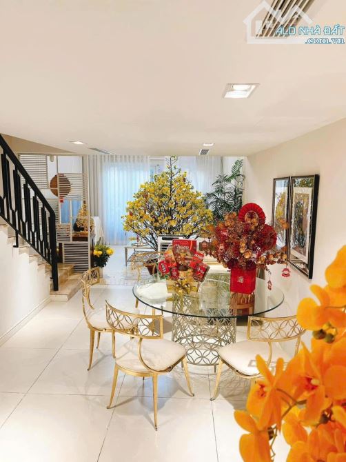 Bán Gấp Nhà Đường Nội Bộ 8m Sư Vạn Hạnh - Quận 10 - 5x18m Vuông - 5 Tầng - 26 Tỷ TL - 10