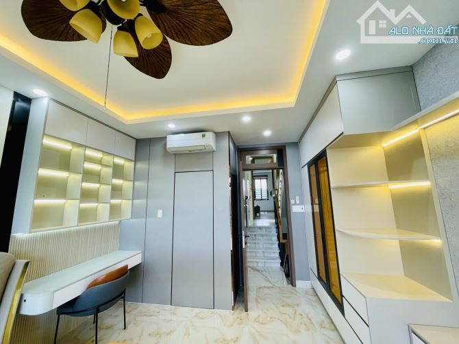 SIÊU PHẨM GÒ VẤP HXH - THANG MÁY XỊN + GARA Ô TÔ - FULL NỘI THẤT - SỔ VUÔNG A4 - 11