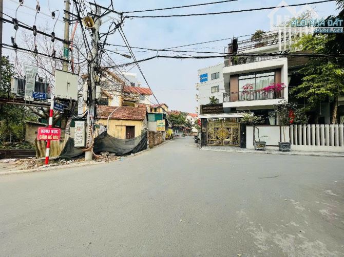 Lô góc Siêu phẩm Đa Tốn/ Đất 120M, 18m tiền, 14.3 tỷ / Ô tô tránh, View Hồ Công Viên - 1