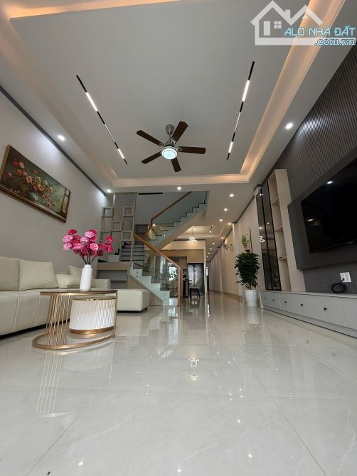 NHÀ MỚI FULL NỘI THẤT 303 YWANG CHƯA QUA CỔNG CHÀO - 1