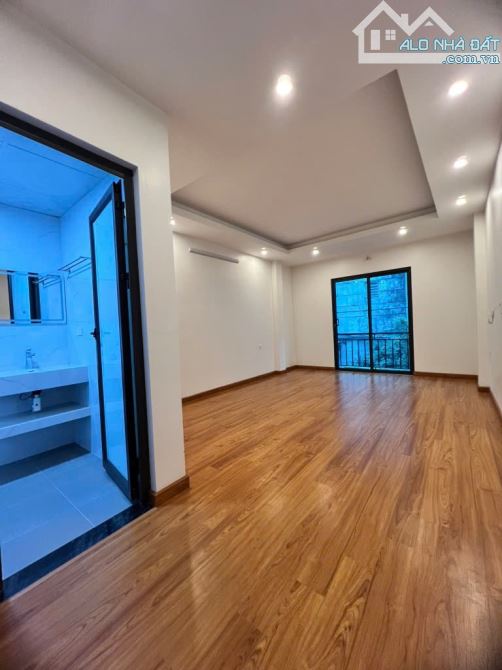 Xuân La căn mới xây đẹp 6 tầng thang máy 36m2 10.2 tỷ - 1
