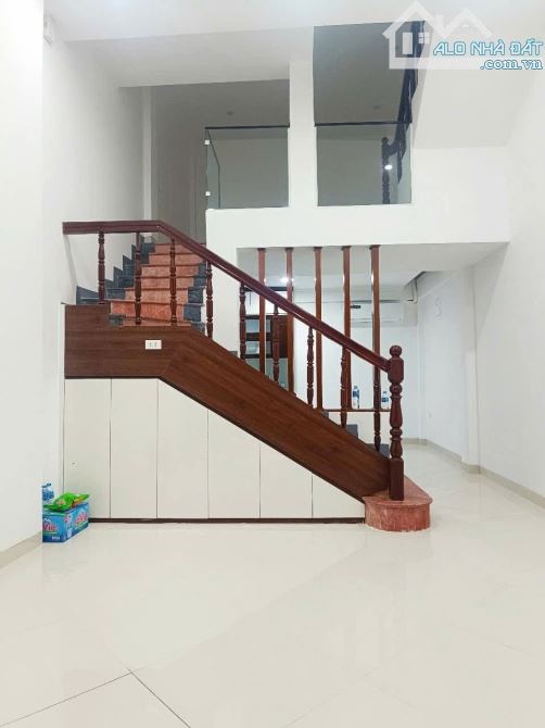 Bán nhà Lê Trọng Tấn, Thanh Xuân, 40m2x5T, Giá 12 tỷ, oto đỗ cửa, vf3 vào nhà - 1