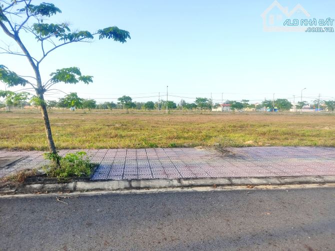 Cần Bán Lô Đất B3.31 Dự Án Riviera Hội An Complex dt 126m2 view công viên giá 1.55 tỷ - 1