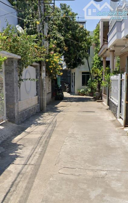 Bán nhà sân vườn hẻm oto Phú Đức 213m2 ngang 8m giá 9.5 tỷ - 1