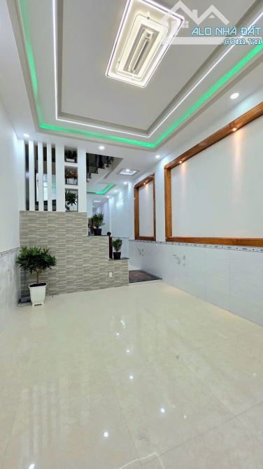 Nhà 2 tầng sát làng đại học quốc gia  đông hoà  100m2 - 1