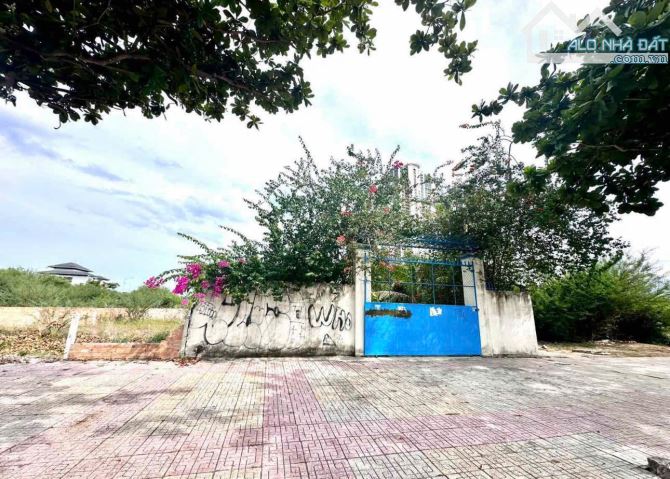 BÁN ĐẤT VÀNG SỔ HỒNG MT đường PHẠM VĂN ĐỒNG – BẮC NHA TRANG 265mv ngang 11m - 1