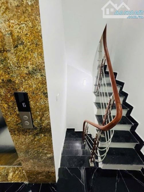 Nhà đẹp Cầu Giấy, 20m ra đường ô tô, thông các ngả, gần nhiều trường ĐH, 7 tầng, hơn 12 tỷ - 1