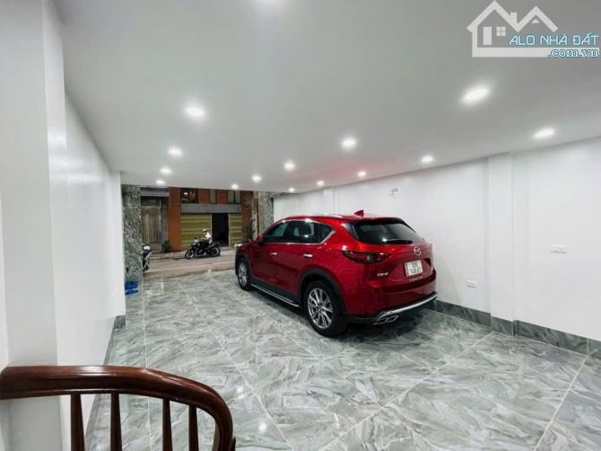 Hàng xóm Times City vừa ở vừa kinh doanh phân lô tô tô loanh quanh 23 đồng - 1