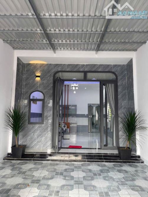 Ngộp ! Cần bán gấp căn nhà cấp 4  ở Đ. BaSa , Phước Hiệp, Củ Chi 106m2 SHR giá 810tr - 1