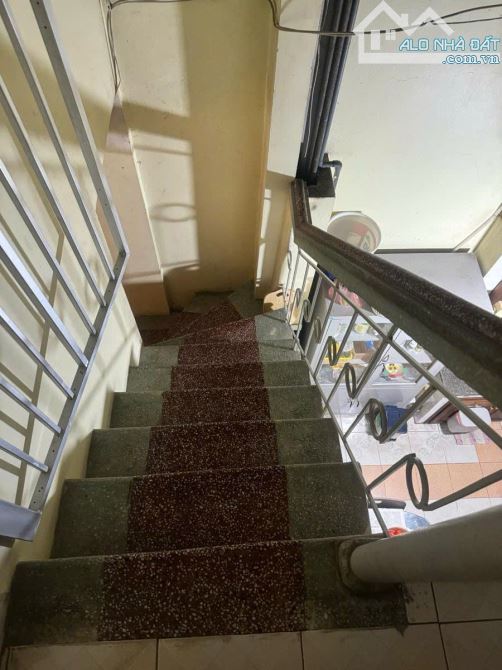 🏡 Bán nhà E11 Quỳnh Mai – Hai Bà Trưng, 34/46m², 3 tầng, giá 7.5 tỷ – Phân lô, ô tô đỗ cử - 1