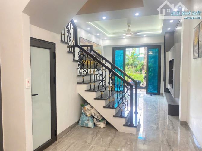 CẦN BÁN 3,5 TẦNG NGÕ TO NGẮN THONG WIEU HỒ CẦU CỐN -CHƯƠNG DƯƠNG  HD - 1